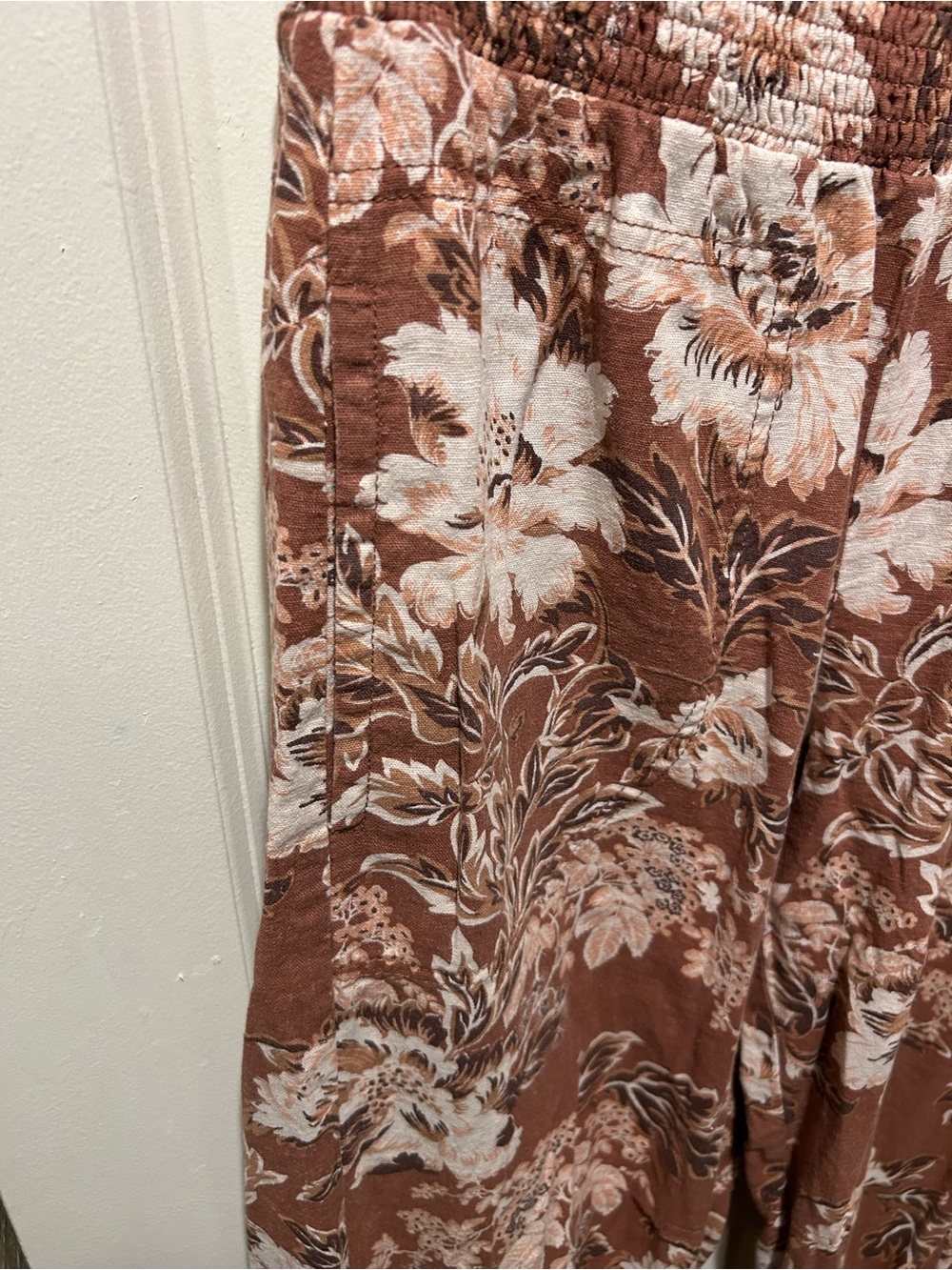 Anthropologie Pilcro Reese Smocked Pull-On Barrel Leg Linen Blend Pants , Small - Picture 12 of 15